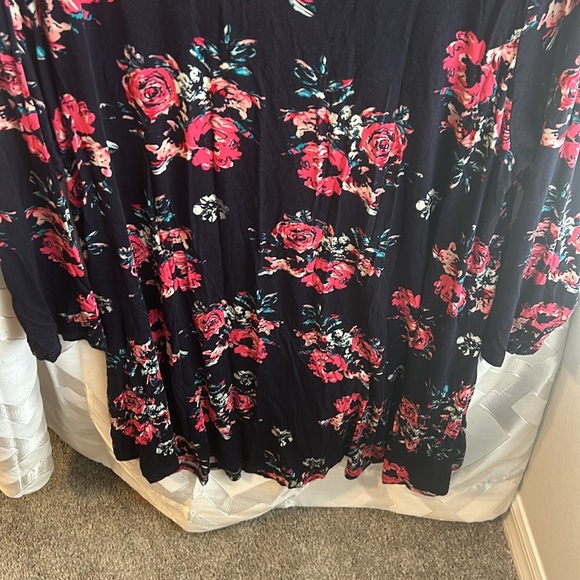 Long sleeve floral shirt - Picture 4 of 5